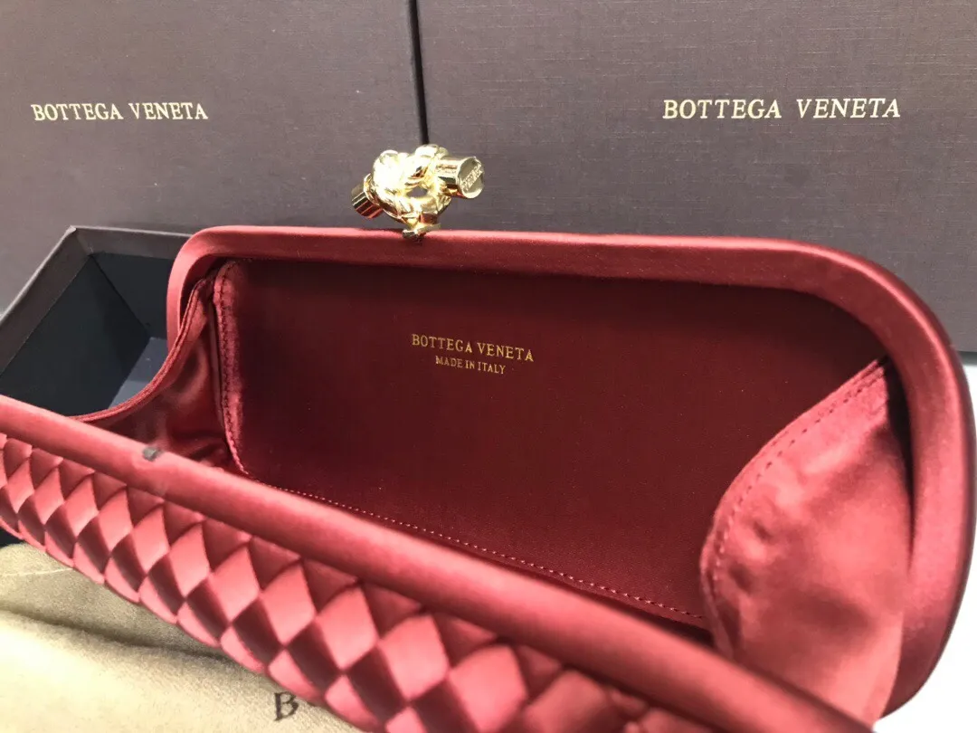 Style No. 8651, upgraded version of full silk evening bag inside and outside~~~INTRECCIATO woven IMPERO STRETCH KNOT clutch bag, hand-woven silk, smooth satin piping, Intrecciato engraved metal buckle, silk satin lining. Large size: 25cm*10cm*5cm
